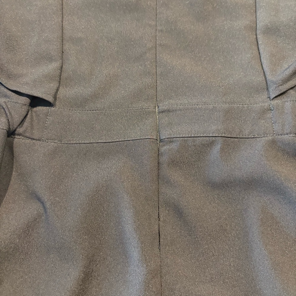 Leith Black V-Neck Romper Size M - Picture 9 of 9
